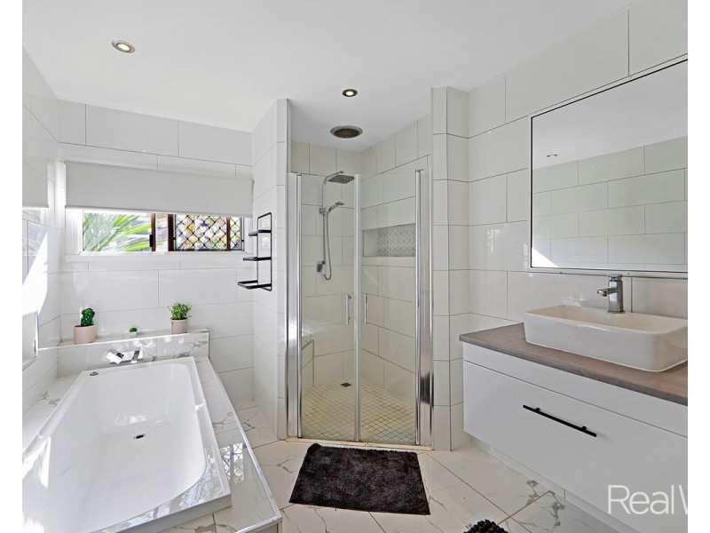 79 Elliott Heads Road, Kepnock QLD 4670