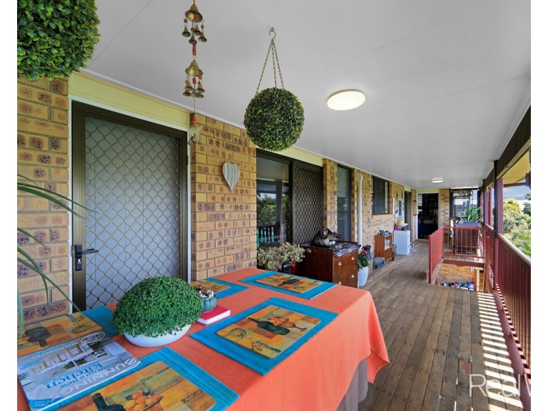 44 Linden Crescent, Qunaba QLD 4670