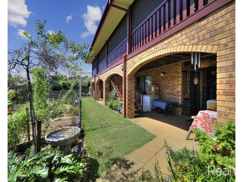 44 Linden Crescent, Qunaba QLD 4670