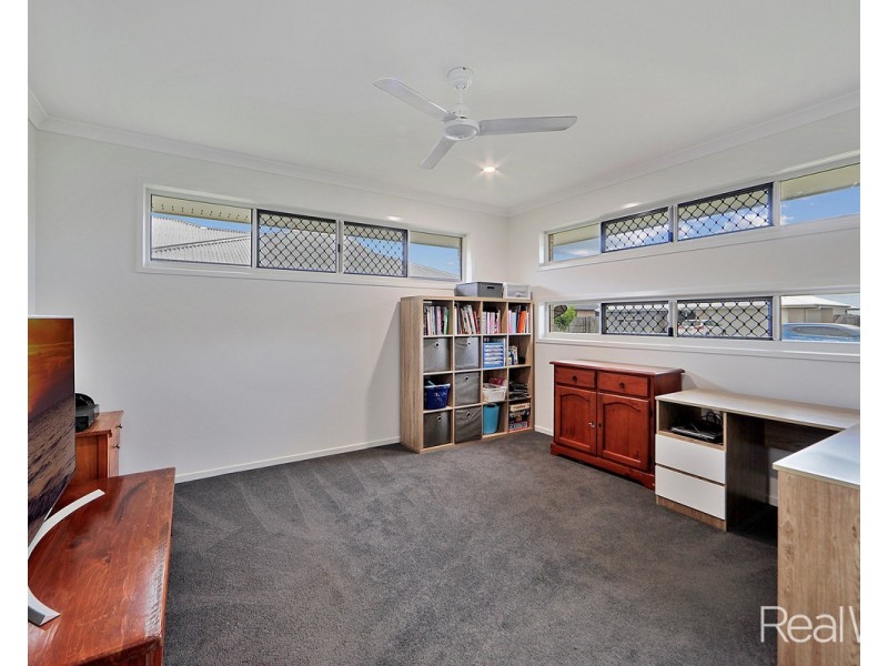6 Honeybee Court, Avenell Heights QLD 4670