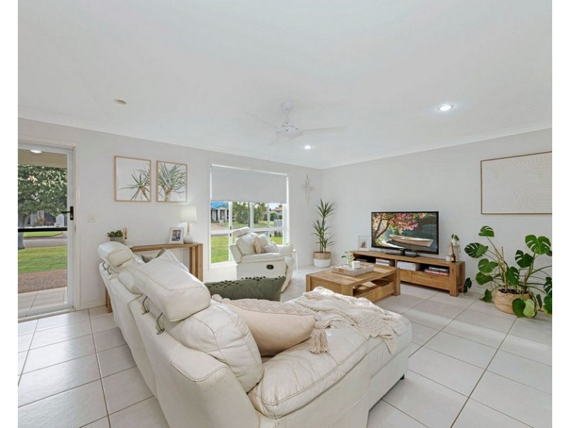 44 Robina Drive, Avoca QLD 4670
