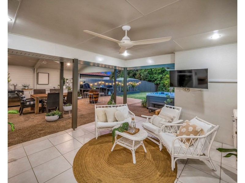 44 Robina Drive, Avoca QLD 4670