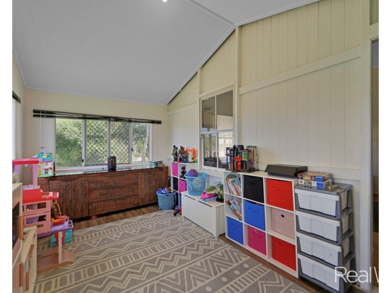 138 Elliott Heads Road, Avenell Heights QLD 4670