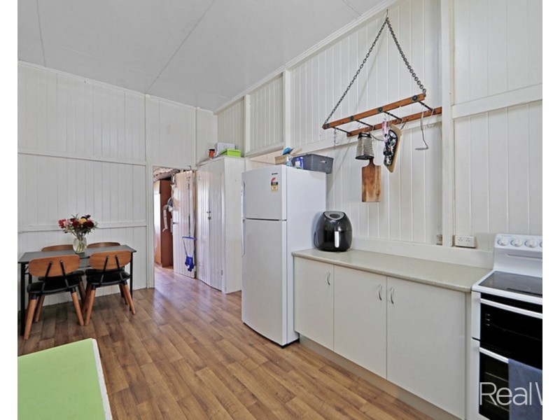 138 Elliott Heads Road, Avenell Heights QLD 4670