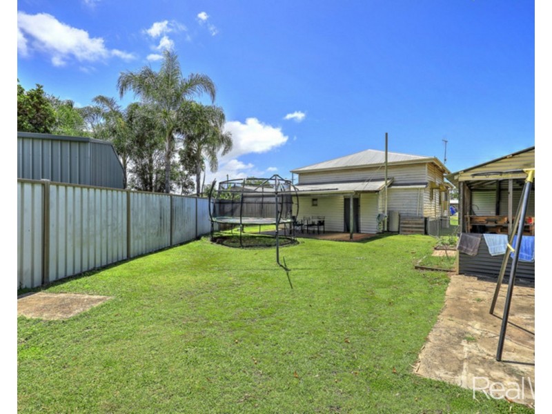 138 Elliott Heads Road, Avenell Heights QLD 4670