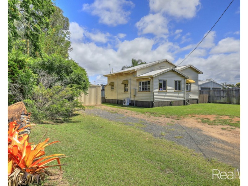 138 Elliott Heads Road, Avenell Heights QLD 4670