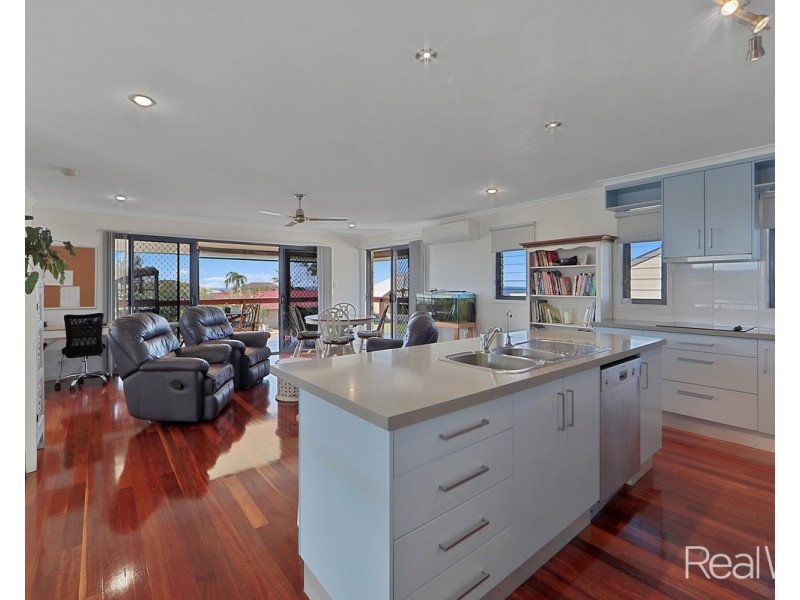 9 Emperor Drive, Elliott Heads QLD 4670