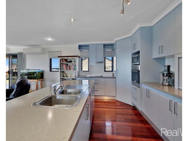 9 Emperor Drive, Elliott Heads QLD 4670