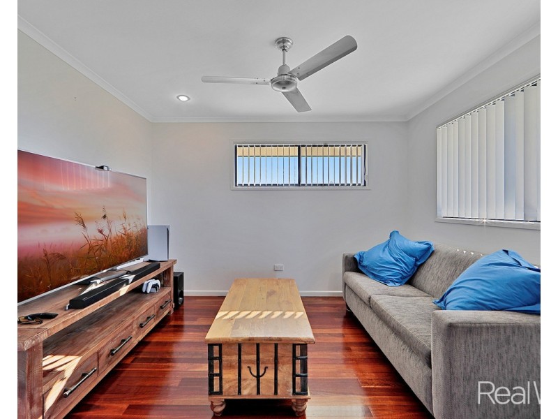 9 Emperor Drive, Elliott Heads QLD 4670