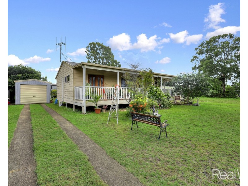 8 Olive Drive, Moore Park Beach QLD 4670