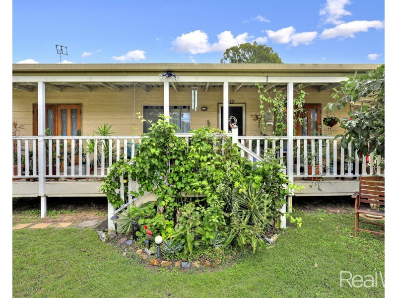 8 Olive Drive, Moore Park Beach QLD 4670