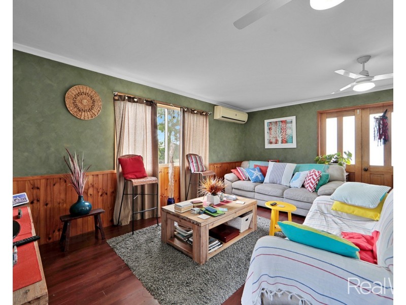 8 Olive Drive, Moore Park Beach QLD 4670