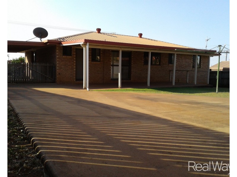 31 Hilltop Parade, Avoca QLD 4670