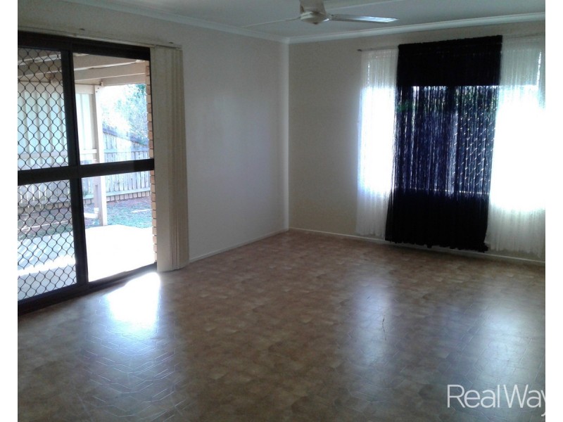 31 Hilltop Parade, Avoca QLD 4670