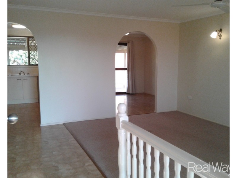 31 Hilltop Parade, Avoca QLD 4670