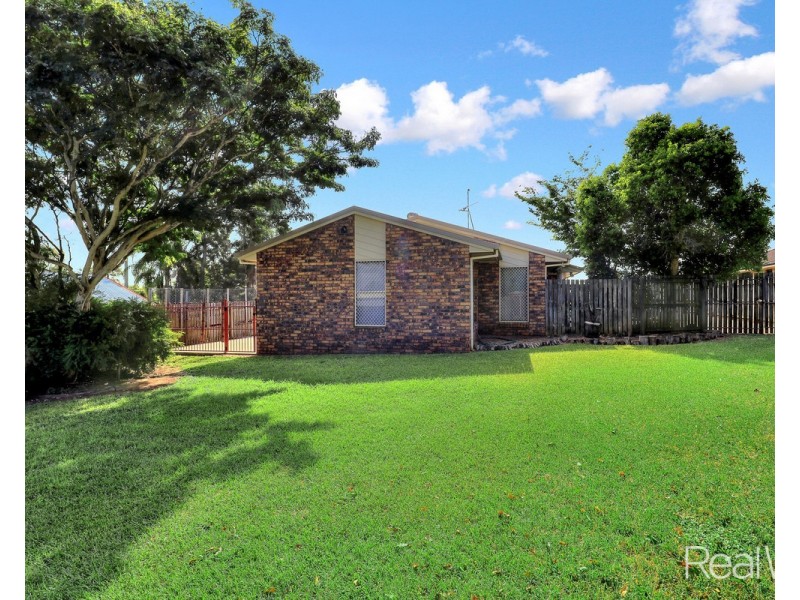 2/24 Dennis Court, Avoca QLD 4670