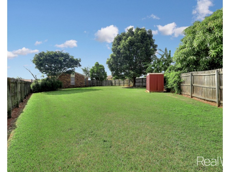 2/24 Dennis Court, Avoca QLD 4670