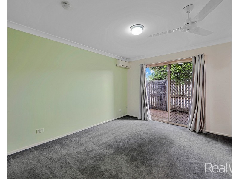 2/24 Dennis Court, Avoca QLD 4670