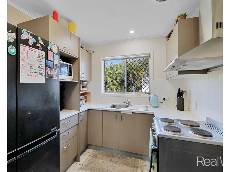 31 Mcveigh Street, Kepnock QLD 4670