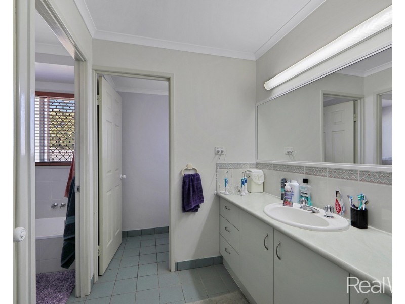 24A Dunn Road, Avenell Heights QLD 4670