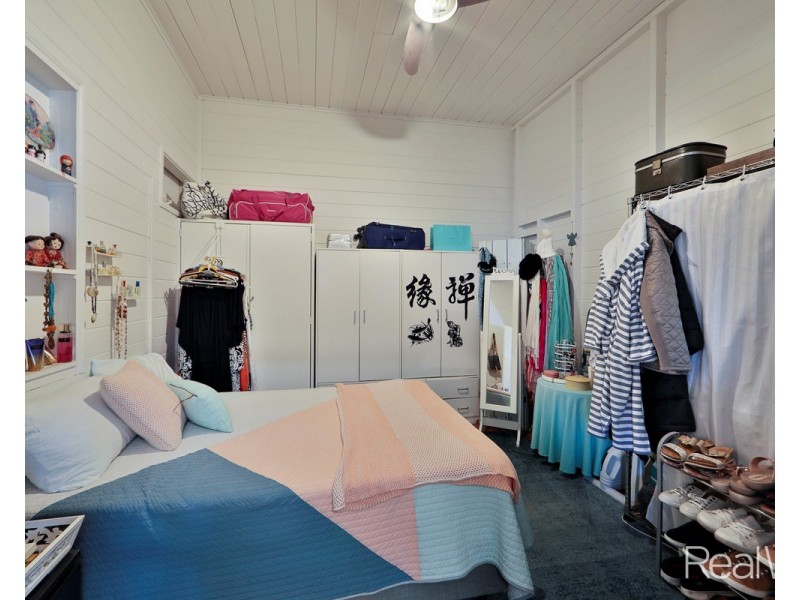 39 Holland Street, Bargara QLD 4670