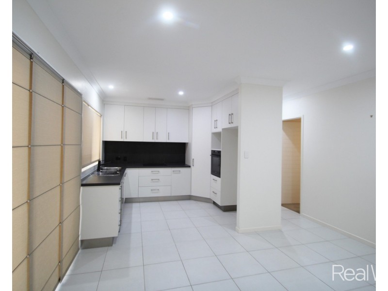 2/51 Telegraph Road, Bundaberg East QLD 4670