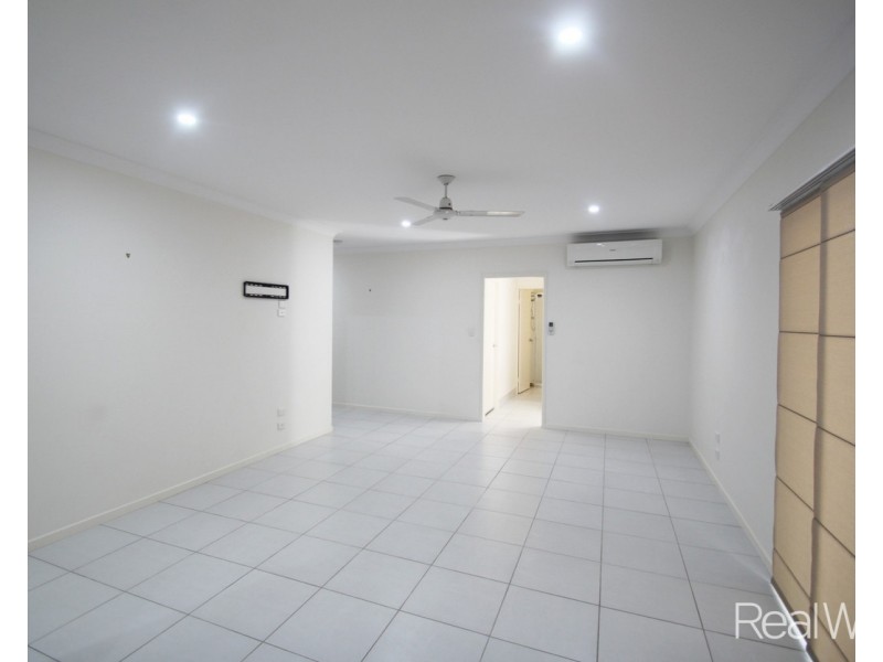 2/51 Telegraph Road, Bundaberg East QLD 4670