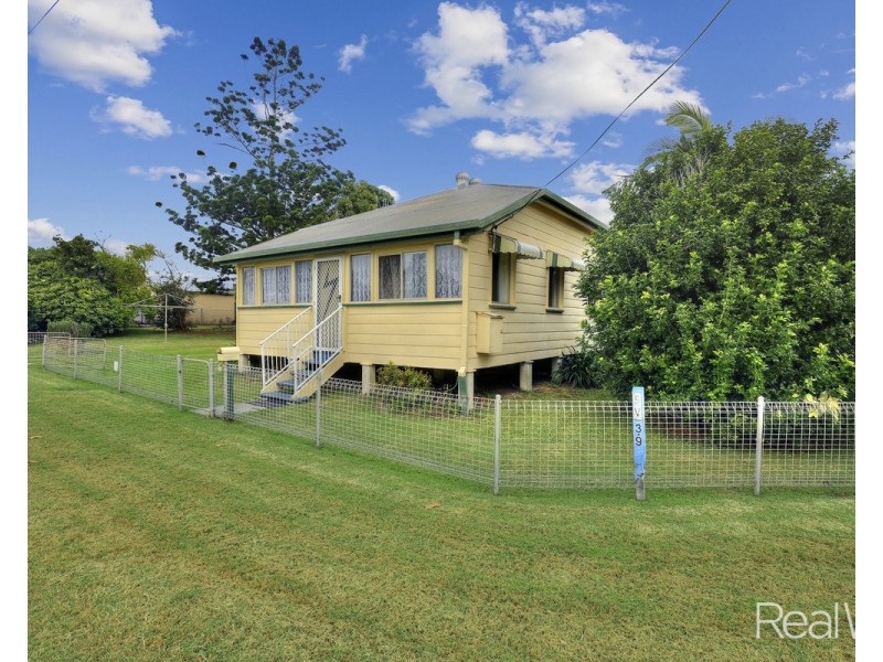 20 Jones Street, Burnett Heads QLD 4670