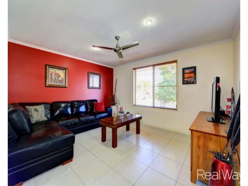 21 Maike Street, Kalkie QLD 4670