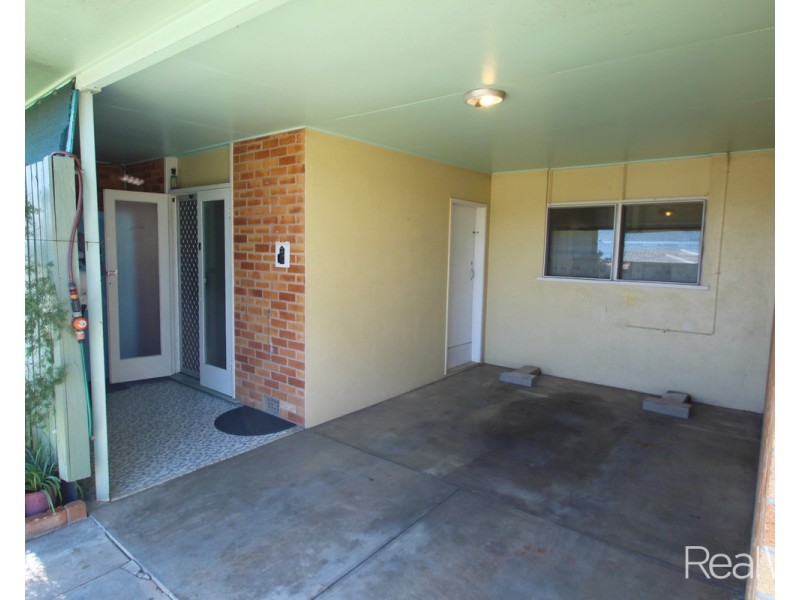 3/4 Dexter Street, Svensson Heights QLD 4670