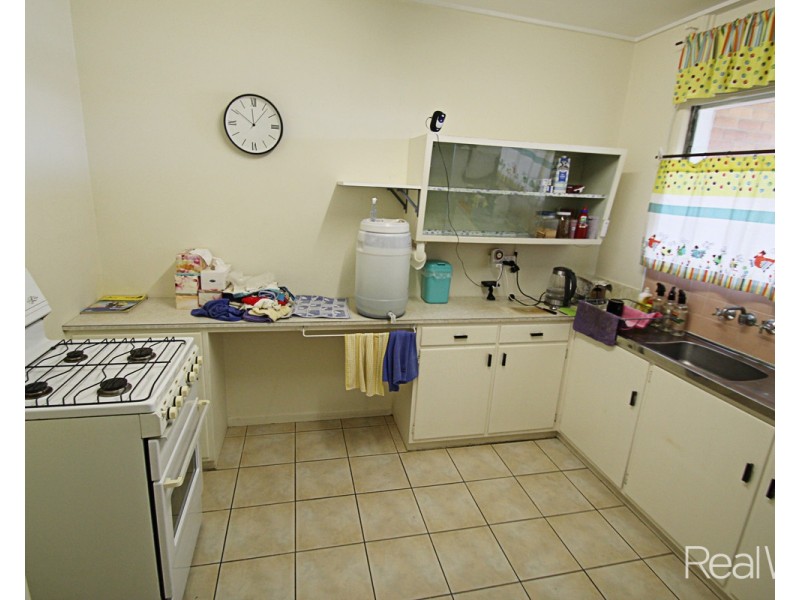 3/4 Dexter Street, Svensson Heights QLD 4670