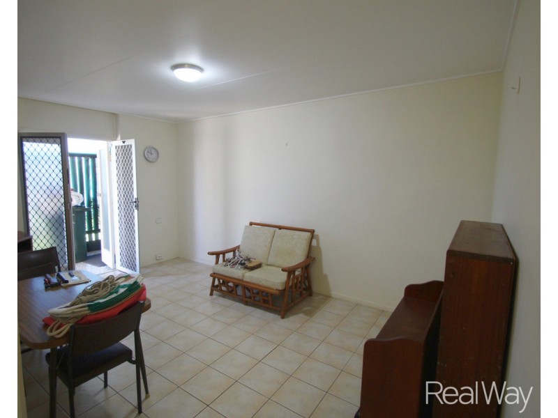 3/4 Dexter Street, Svensson Heights QLD 4670