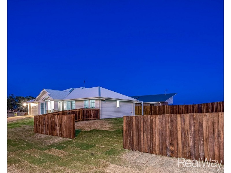 1 Bowerbird Court, Branyan QLD 4670