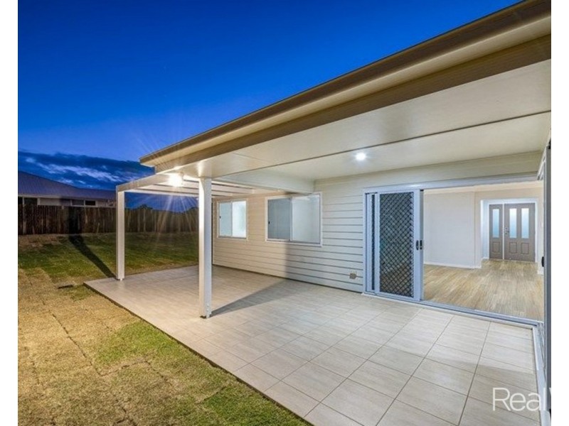 1 Bowerbird Court, Branyan QLD 4670