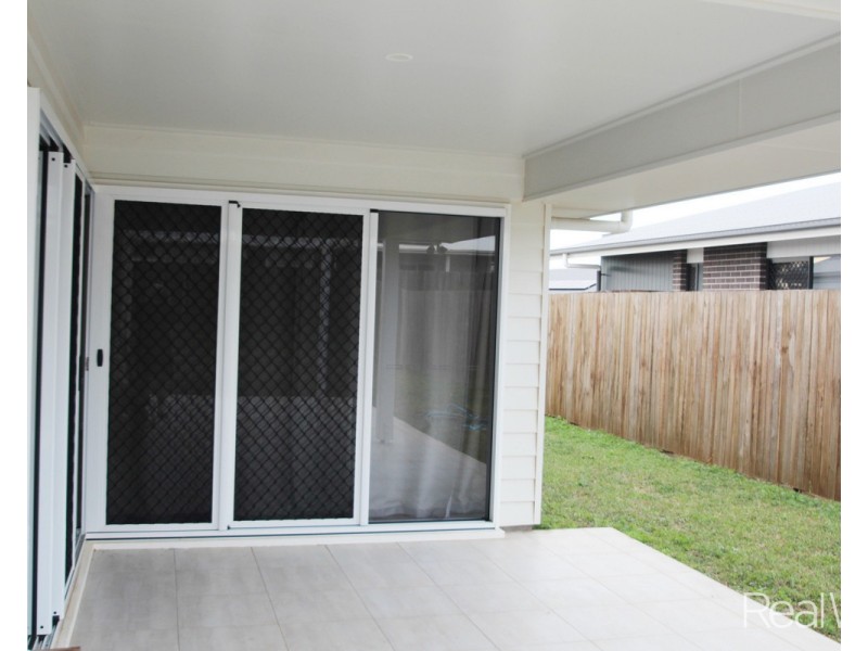 1 Bowerbird Court, Branyan QLD 4670