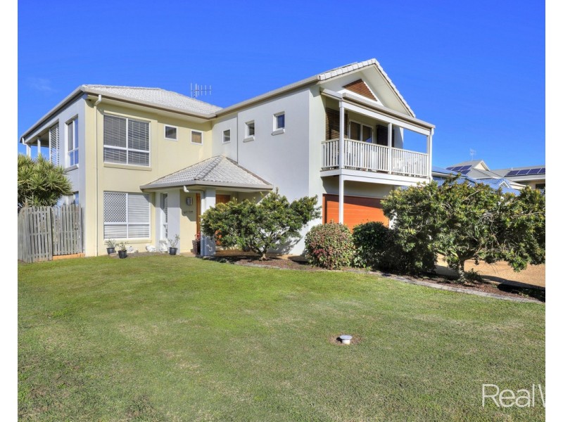 7 Robert John Circuit, Coral Cove QLD 4670