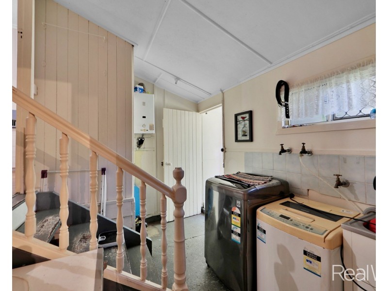 5 Briggenshaw Street, Kepnock QLD 4670