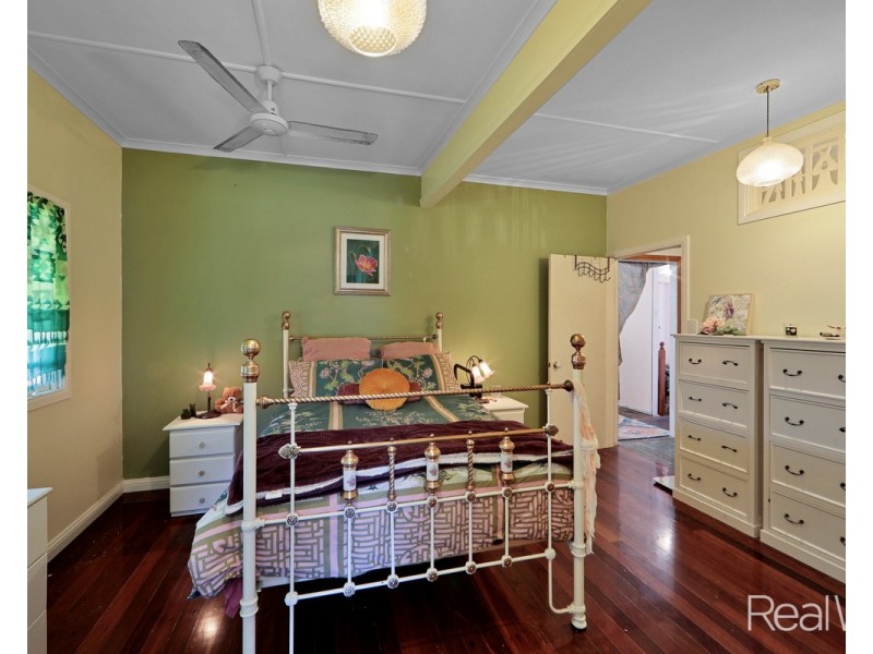 14 Esplanade, Elliott Heads QLD 4670