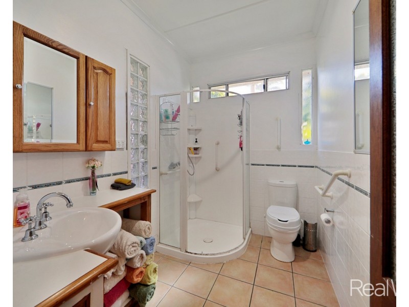 14 Esplanade, Elliott Heads QLD 4670