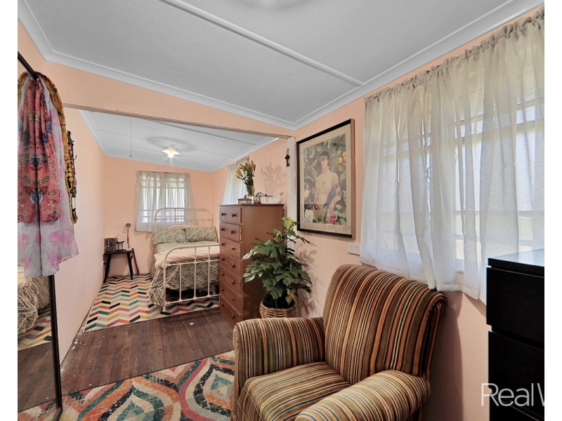 14 Esplanade, Elliott Heads QLD 4670