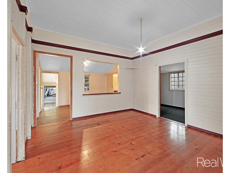 44 Wyllie Street, Thabeban QLD 4670