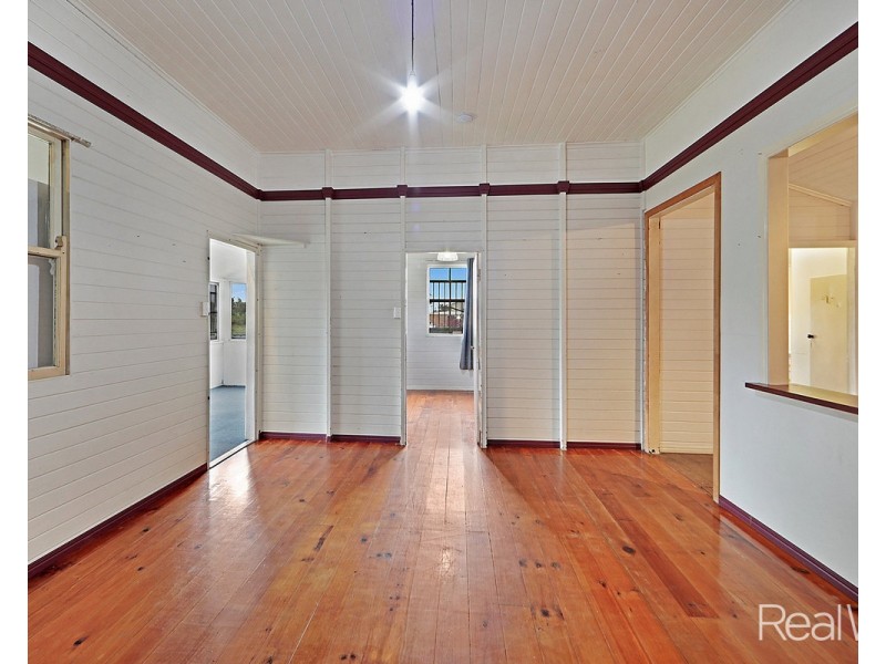 44 Wyllie Street, Thabeban QLD 4670