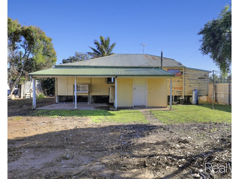 44 Wyllie Street, Thabeban QLD 4670