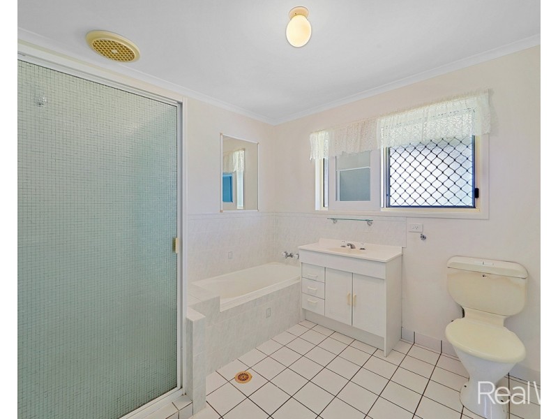 3 Bloomfield Drive, Bundaberg East QLD 4670