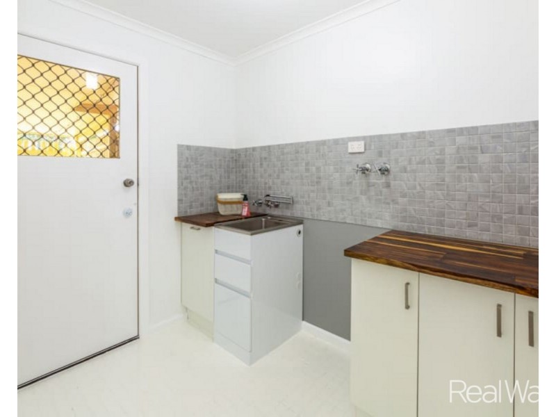 1 Rochelle Court, Avoca QLD 4670