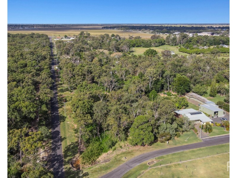 21 Samuels Road, Branyan QLD 4670