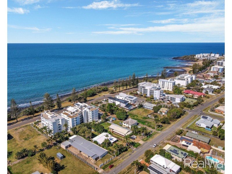 2/50 See Street, Bargara QLD 4670