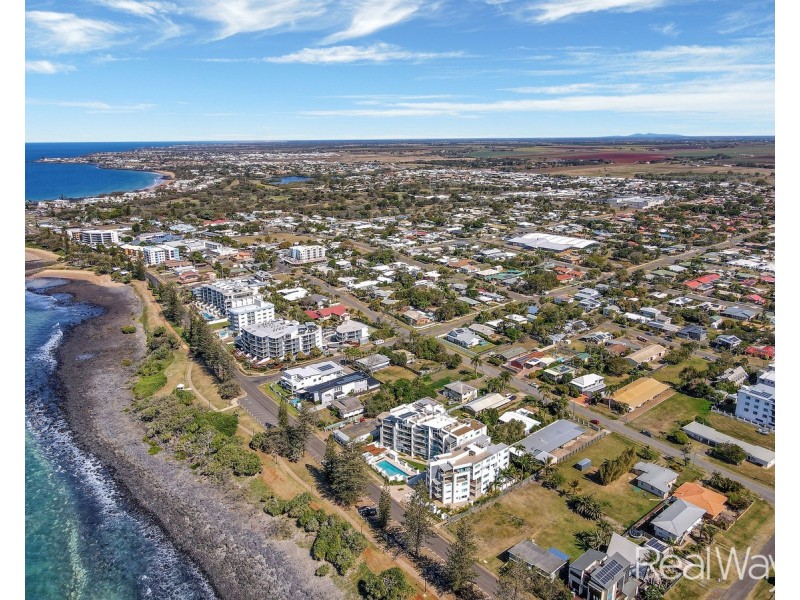 2/50 See Street, Bargara QLD 4670