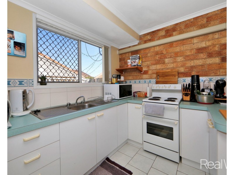 2/72 Burnett Street, Bundaberg South QLD 4670