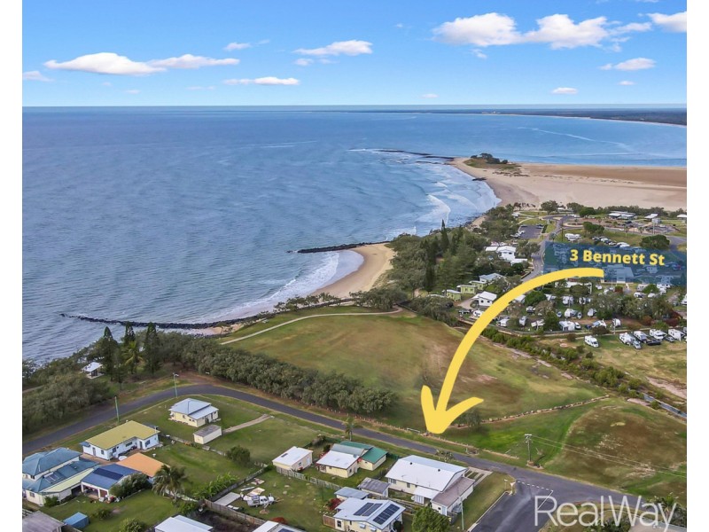 3 Bennett Street, Elliott Heads QLD 4670